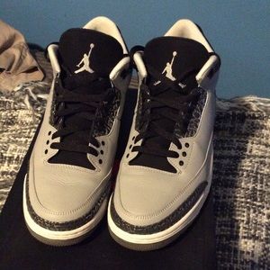Air Jordan 3 wolf grey